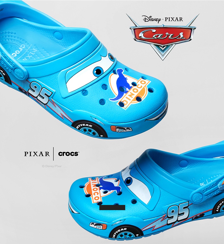 Niebieskie chodaki Crocs Disney Pixar Cars Dinoco z numerem 95